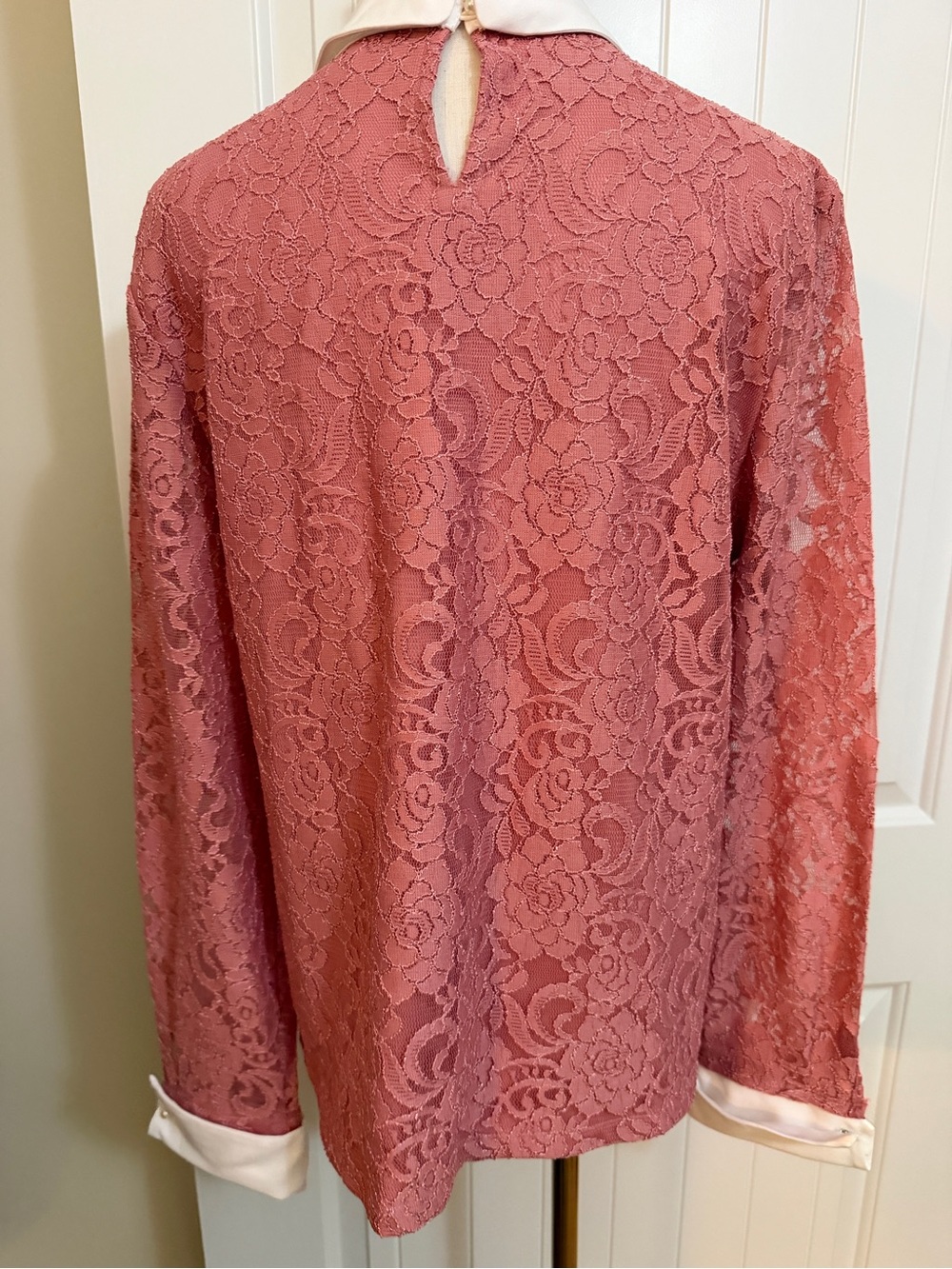 Karl Lagerfeld Dusty Rose Lace Blouse with Off White Peter Pan Collar Lg - Picture 5 of 14